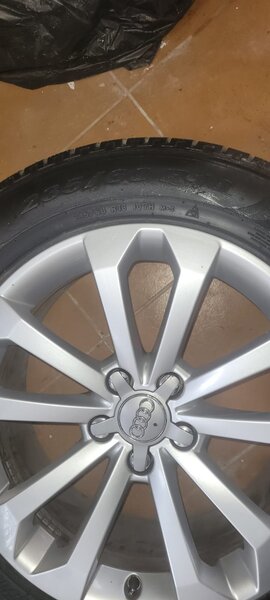 Anvelope & Jante 235/60/R 18 All Season (Pirelli)